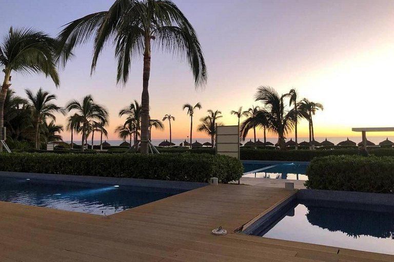 Luxury Beach Front Condo